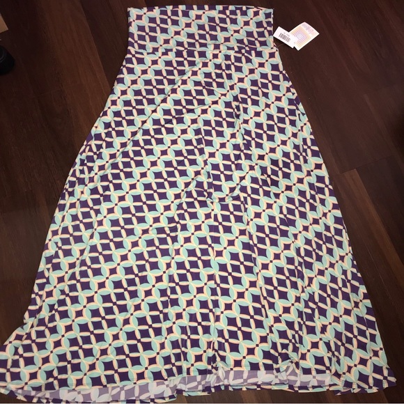 LuLaRoe Dresses & Skirts - LuLaRoe Geometric Maxi Stretch Skirt Full Length Size XL - NWT